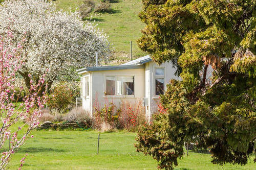 Criffel Station Farmstays Luggate Екстериор снимка